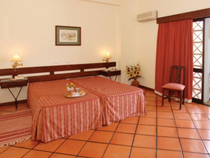 Hotel Colina Dos Mouros Silves Bagian luar foto