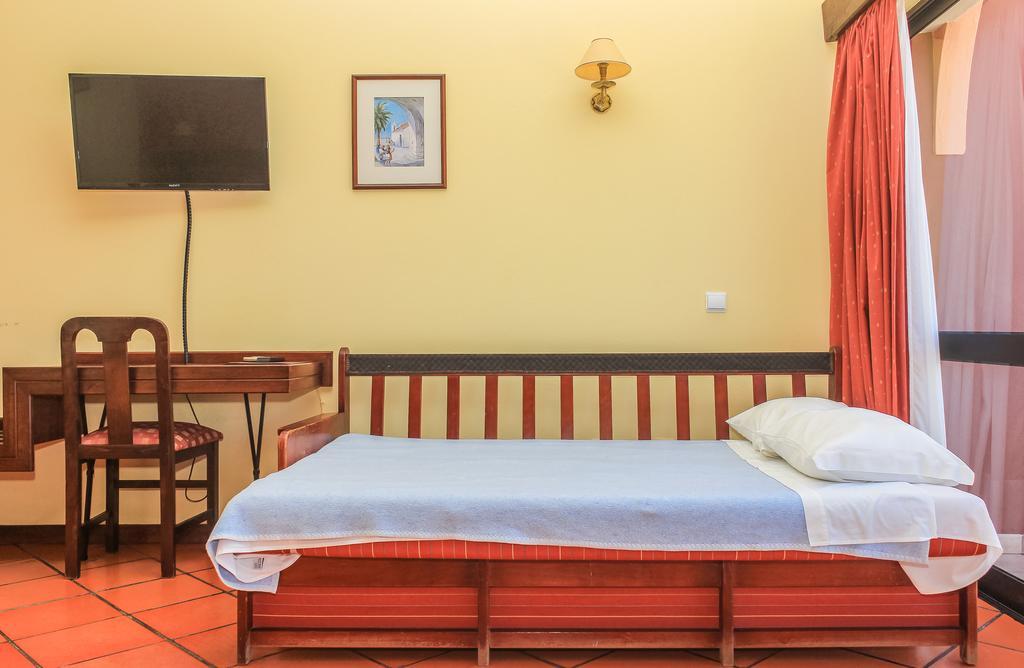 Hotel Colina Dos Mouros Silves Bagian luar foto