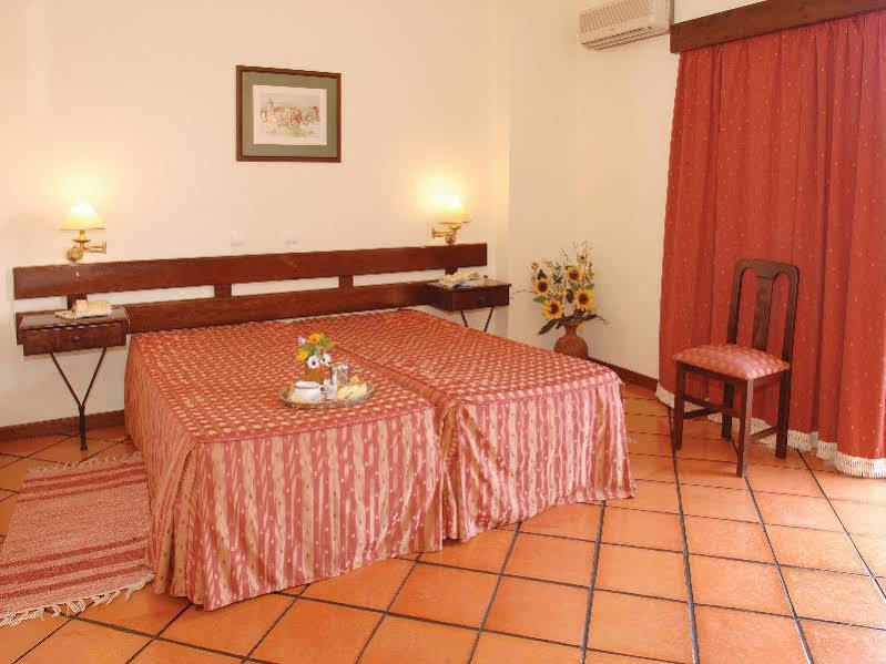 Hotel Colina Dos Mouros Silves Bagian luar foto
